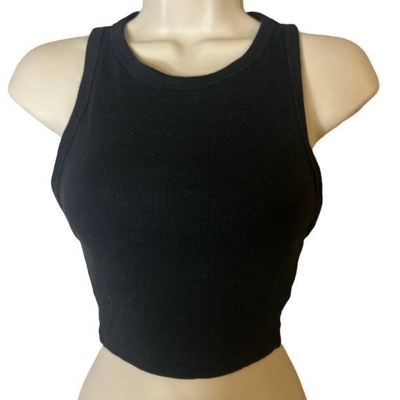 Zara Tops - Zara black cropped tank top size M